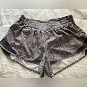 Lululemon Hotty Hot Short 2.5 Inch